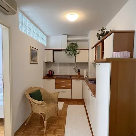 Apartma Brde Panorama Blizu Portoroza - Brde Panorama Near Portorož